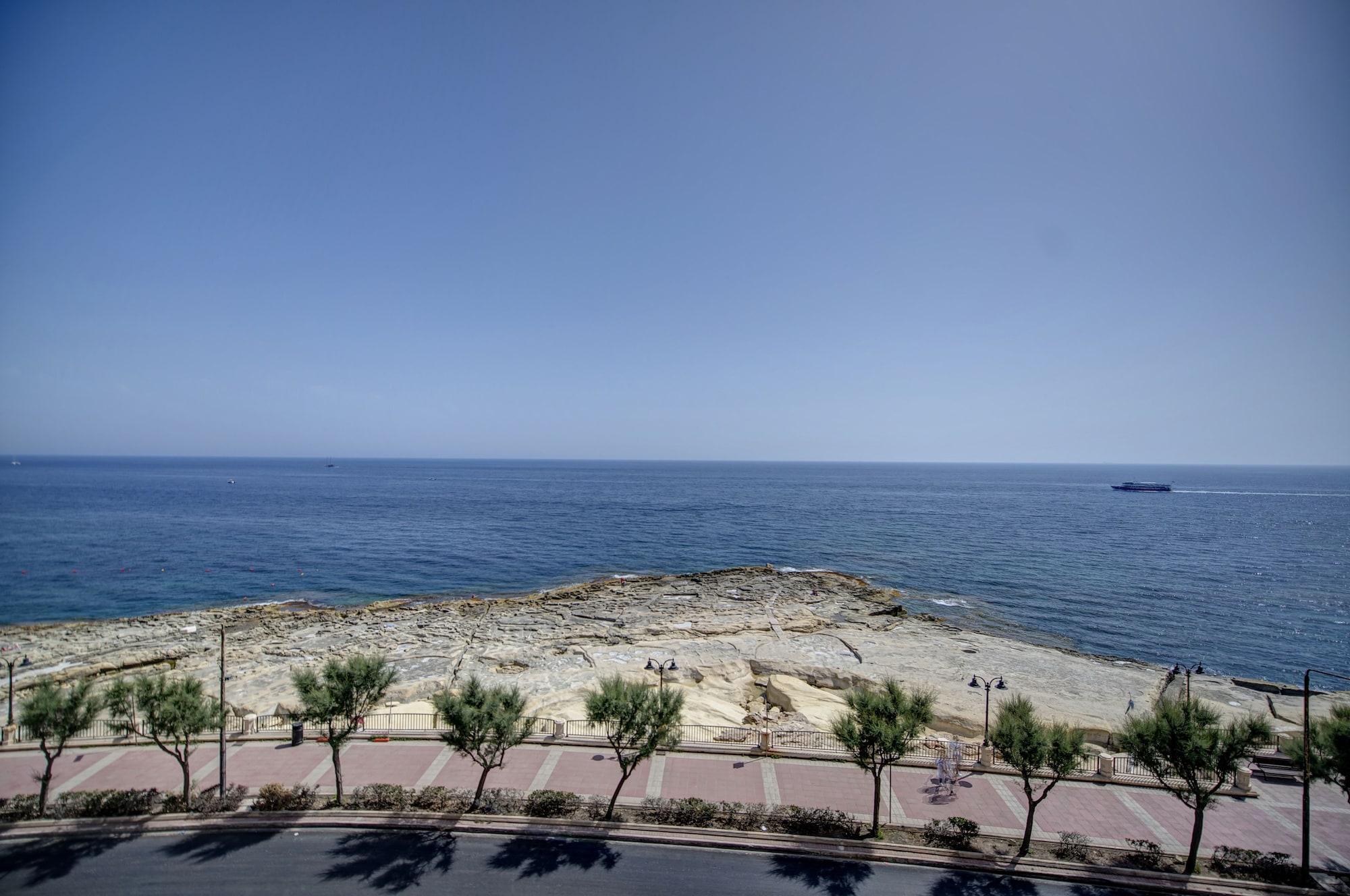 סליאמה Europa Hotel מראה חיצוני תמונה