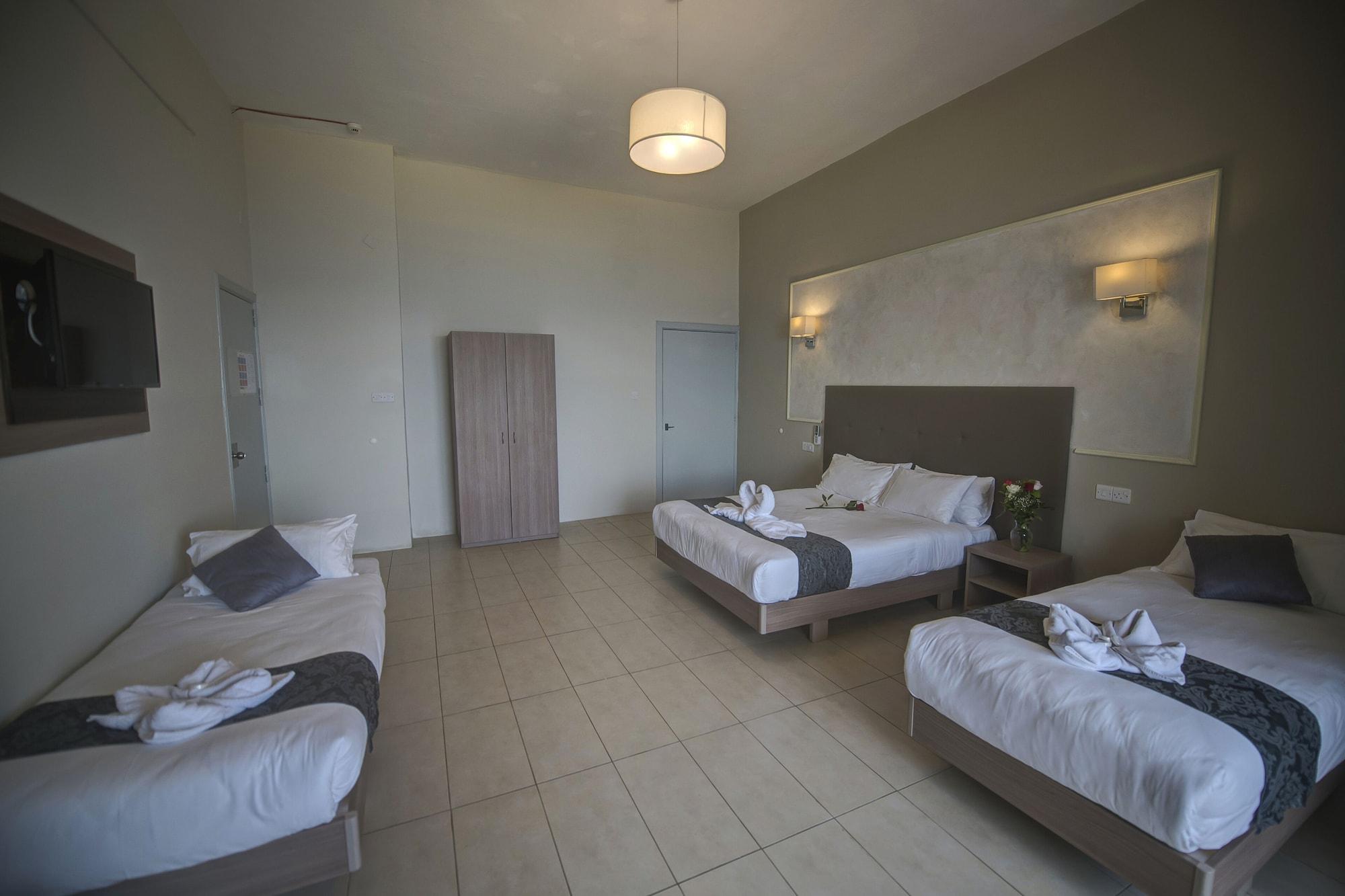 סליאמה Europa Hotel מראה חיצוני תמונה