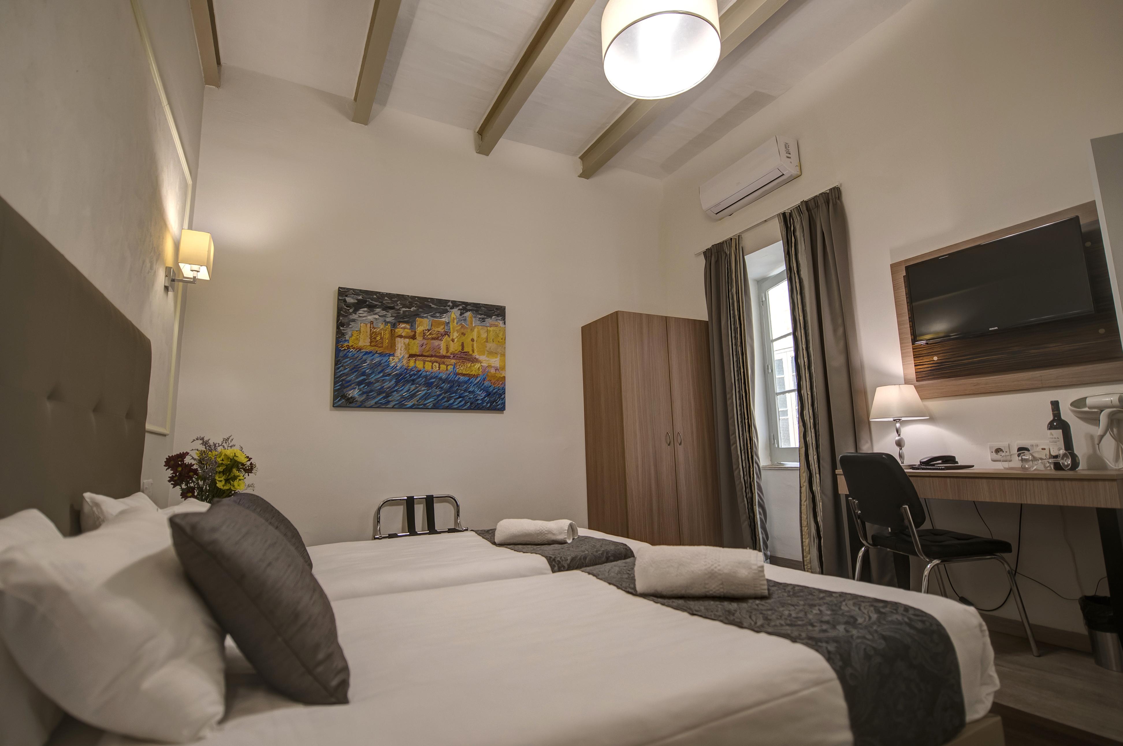 סליאמה Europa Hotel מראה חיצוני תמונה