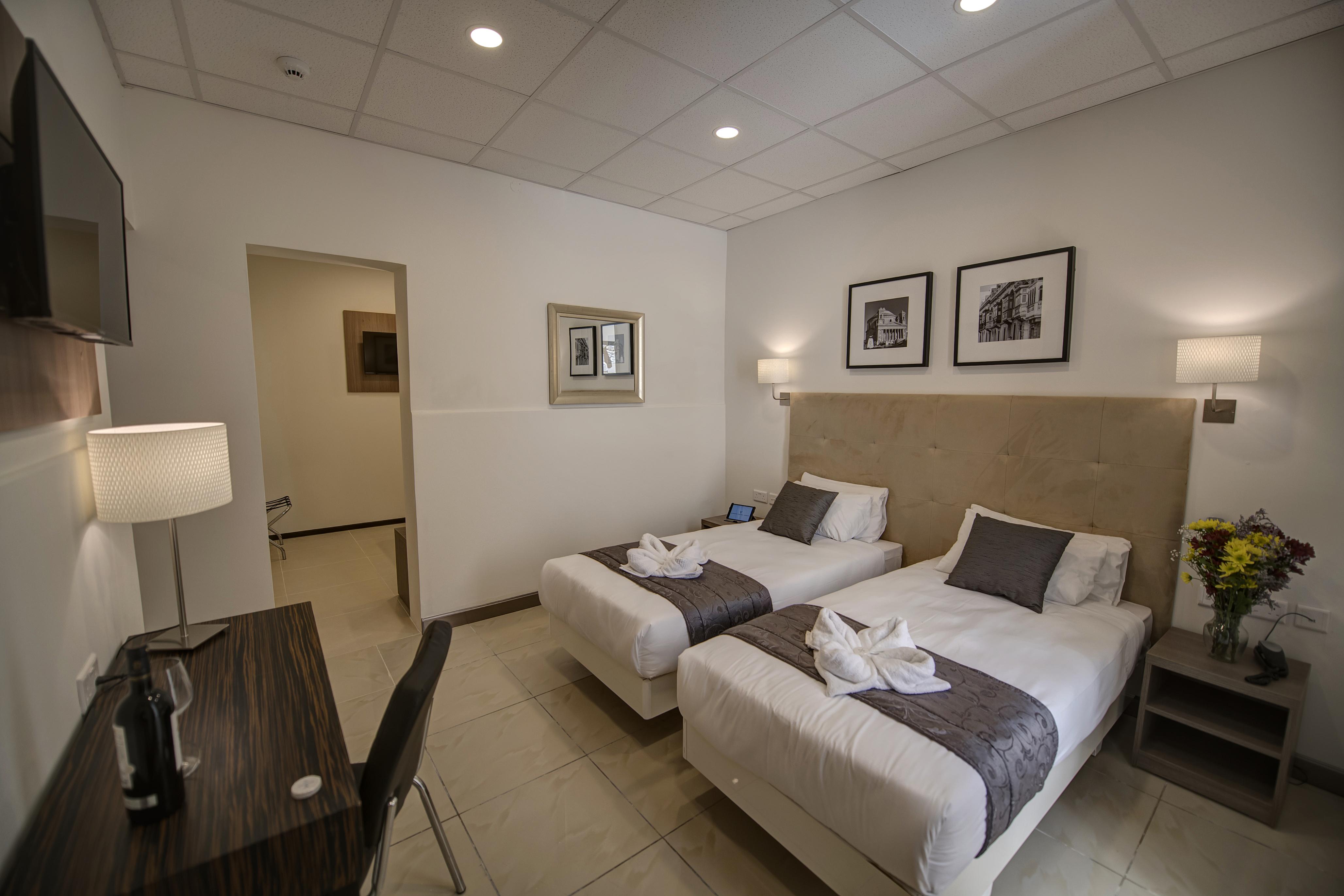 סליאמה Europa Hotel מראה חיצוני תמונה