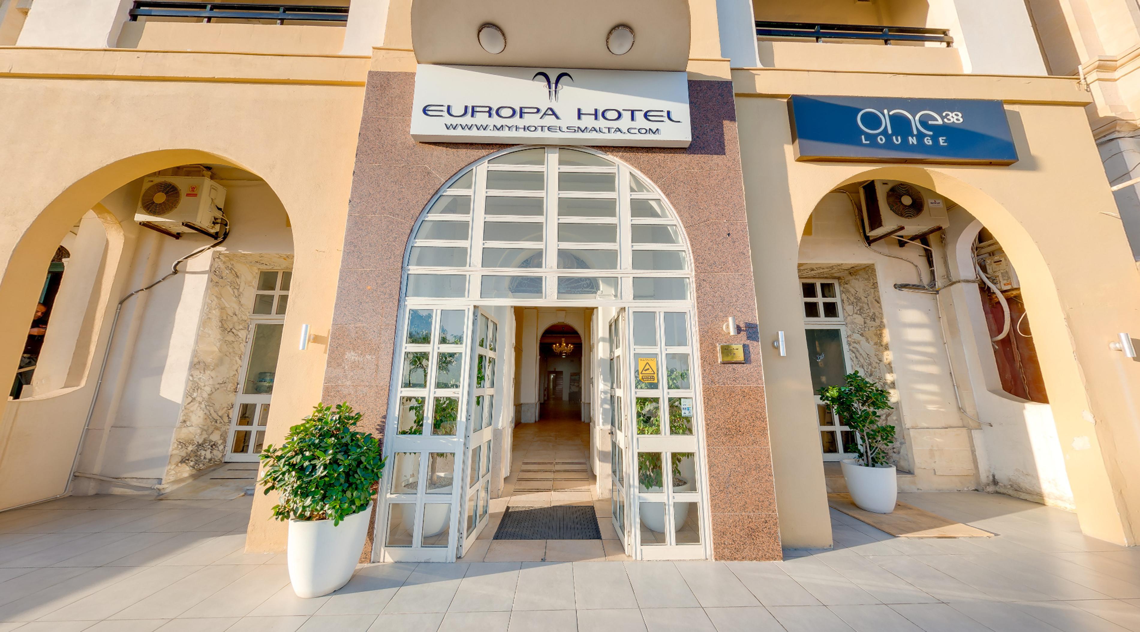 סליאמה Europa Hotel מראה חיצוני תמונה