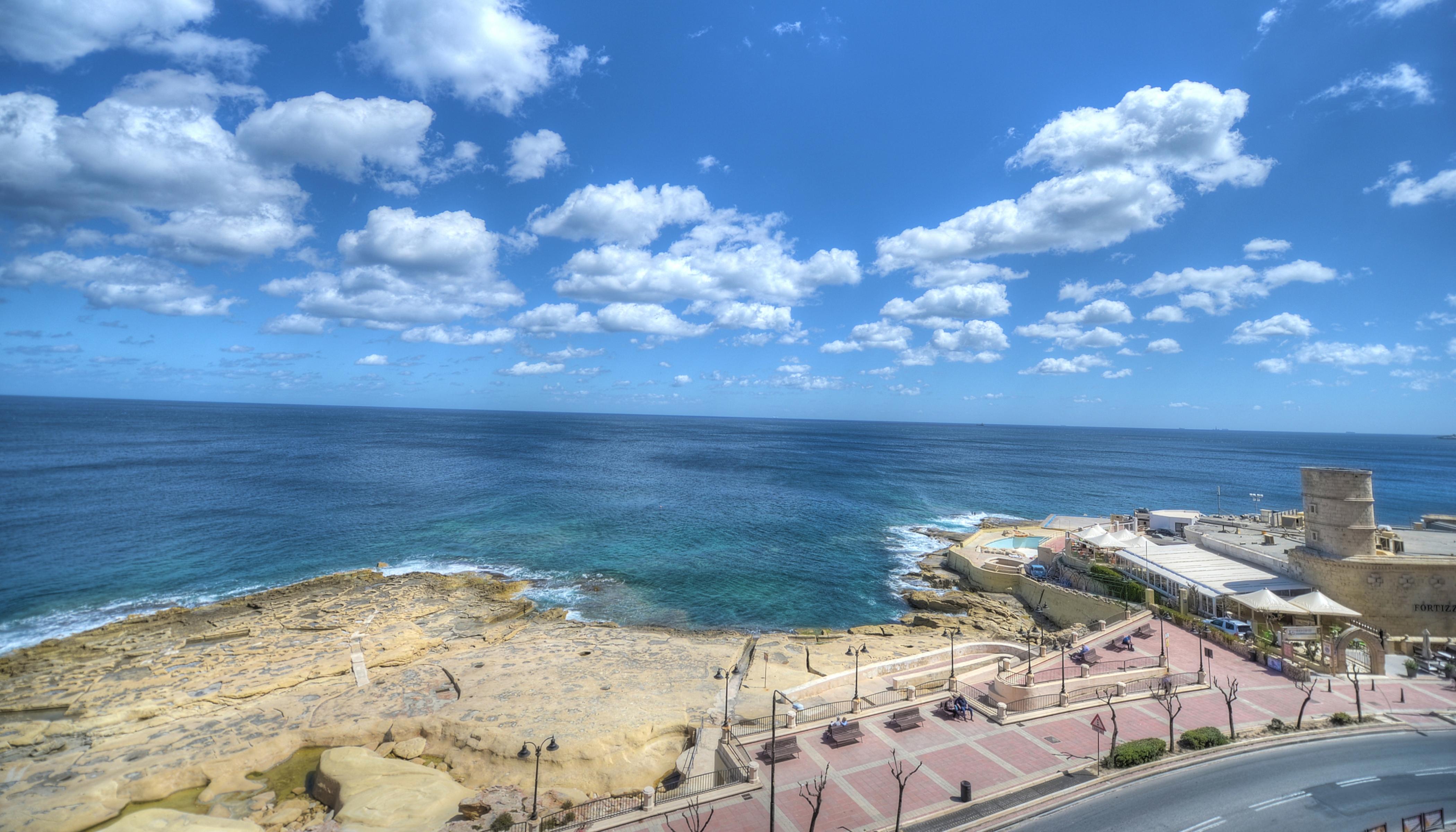 סליאמה Europa Hotel מראה חיצוני תמונה